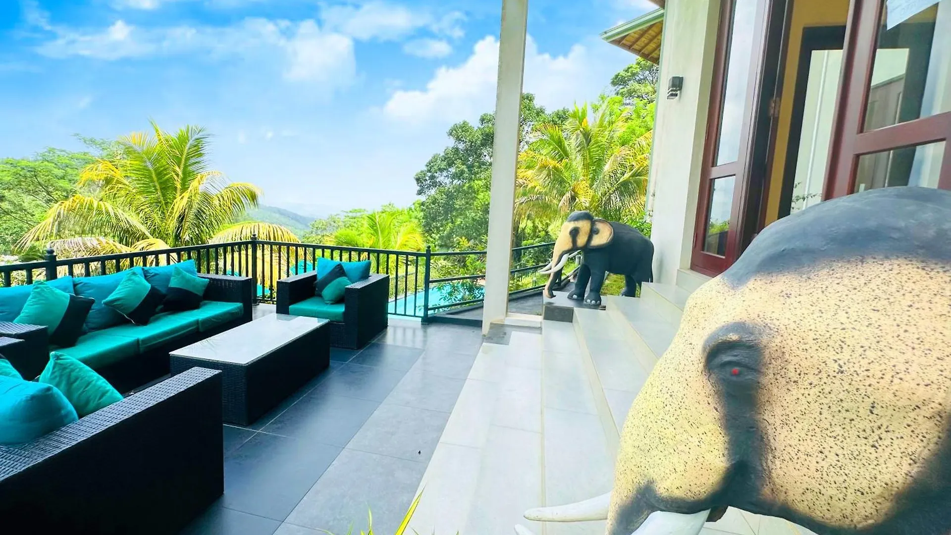 Grand Hills Kandy Hotel